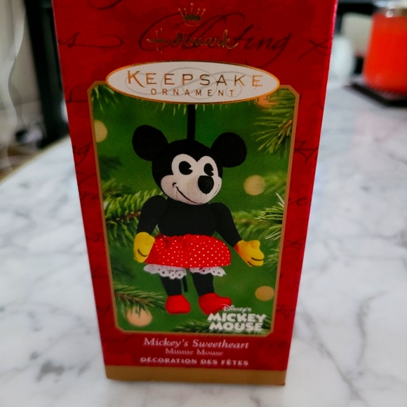 Hallmark Ornament - Picture 1 of 4